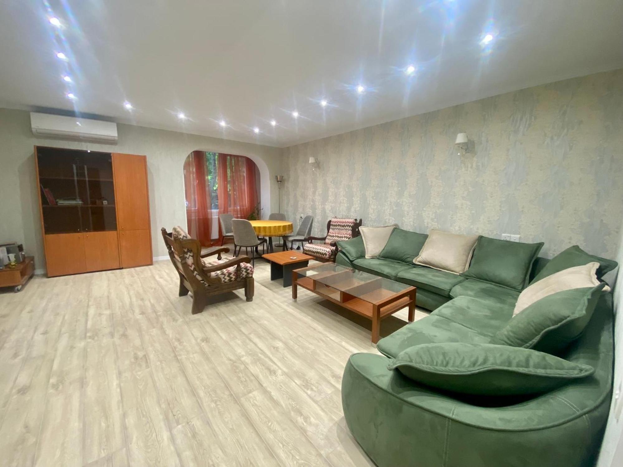Spacious Dinamo Apartment Tbilisi Eksteriør bilde